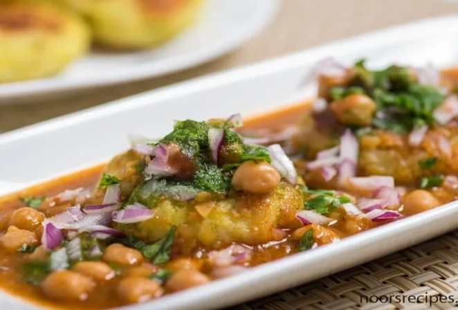 Aloo Tikki With Chana
